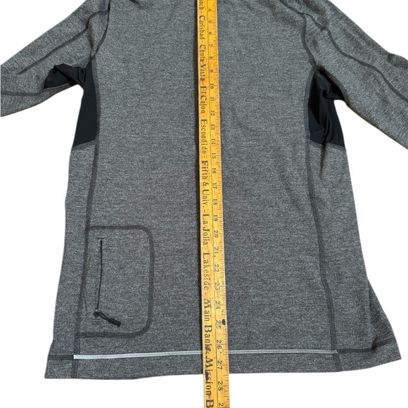 Lululemon Men's Quarter-Zip Pullover - Size M - Picture 7 of 9